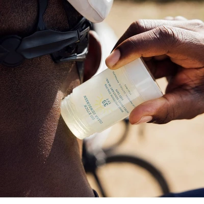 OARS + ALPS Clear Sunscreen Go Stick - SPF 35 - 1.7oz 6 OARS + ALPS Clear Sunscreen Go Stick - SPF 35 - 1.7oz - Image 4