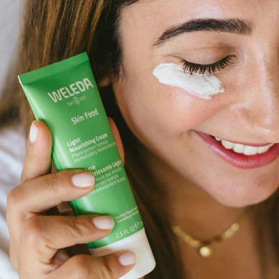 Weleda Skin Food Light Nourishing Cream Chamomile, Pansy, Rosemary & Calendula - 2.5 Fl Oz 5 Weleda Skin Food Light Nourishing Cream Chamomile, Pansy, Rosemary & Calendula - 2.5 Fl Oz - Image 3