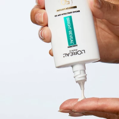 L’Oréal Paris L'Oreal Paris Bright Reveal Broad Spectrum Daily UV Lotion - SPF 50 - 1.7 Floz 5 L’Oréal Paris L'Oreal Paris Bright Reveal Broad Spectrum Daily UV Lotion - SPF 50 - 1.7 Floz - Image 3