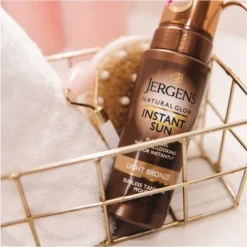 Jergens Natural Glow Instant Sun Sunless Tanning Mousse, Light Bronze Tan, Sunless Tanner Mousse - 6 Fl Oz