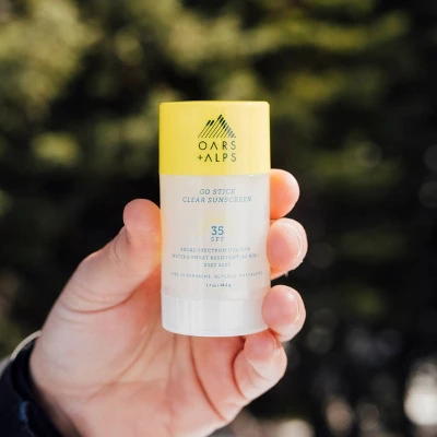 OARS + ALPS Clear Sunscreen Go Stick - SPF 35 - 1.7oz 7 OARS + ALPS Clear Sunscreen Go Stick - SPF 35 - 1.7oz - Image 5