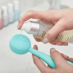 PMD BEAUTY Clean Smart Facial Cleansing Device -Serene Skin GUEST deb047ee f4c9 453d be22 f9b172c7c79d